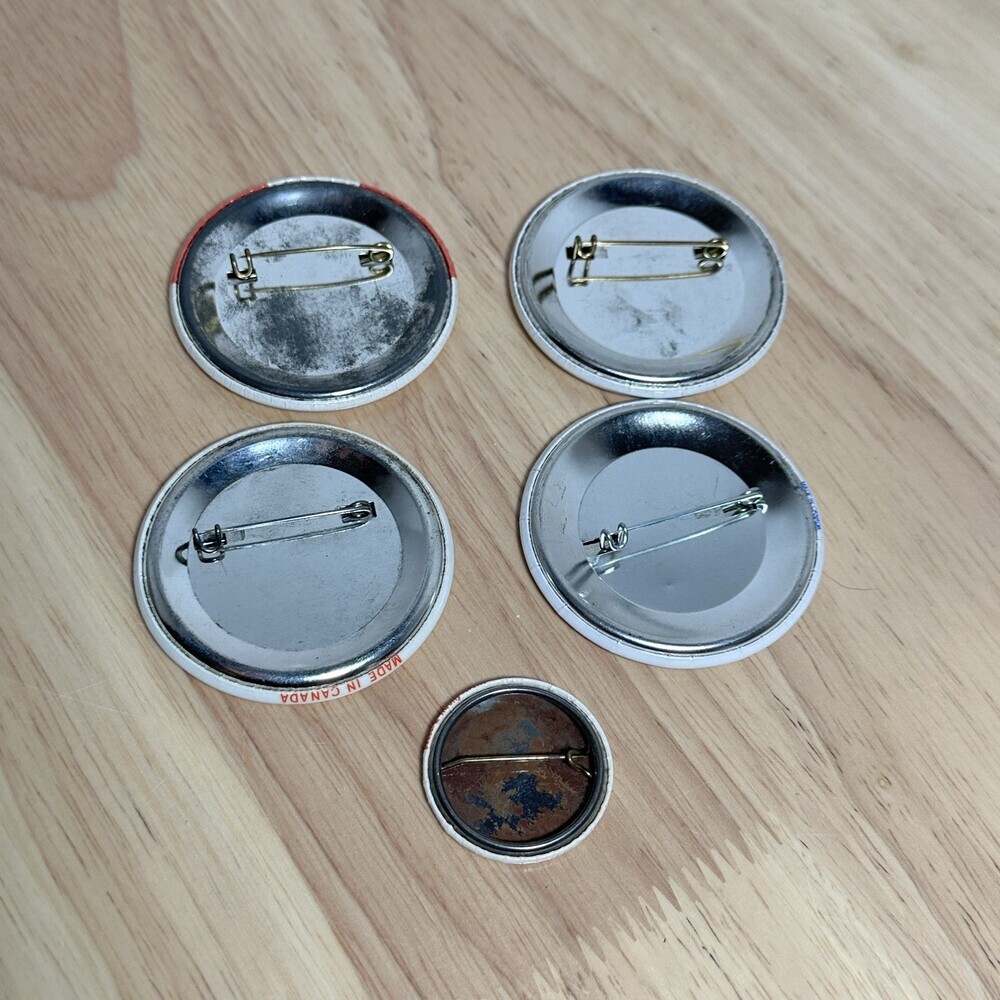 Vintage Lot of 5 Canadiana Pinback Buttons Pro Canada - Picture 2 of 2
